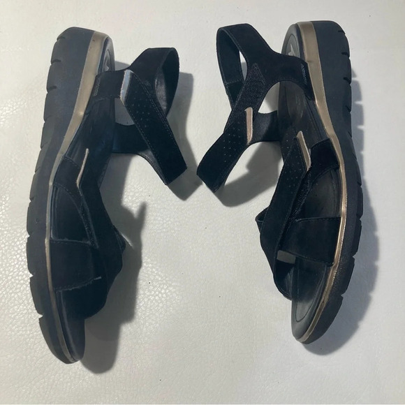 MEPHISTO Sz 41 Velvet Gold Cross Strappy Made  in Portugal Sandals - Picture 4 of 14